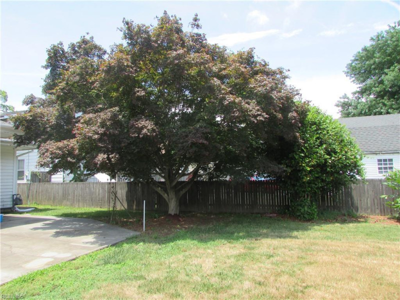 Photo 11 of 14 residential for sale in Hampton virginia Photo 11 of 14 residential for sale in Hampton virginia