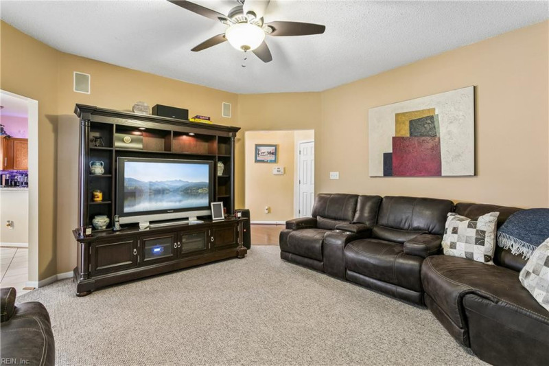 Photo 19 of 42 residential for sale in Hampton virginia Photo 19 of 42 residential for sale in Hampton virginia
