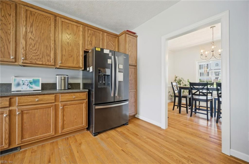 Photo 17 of 50 residential for sale in Gloucester County virginia