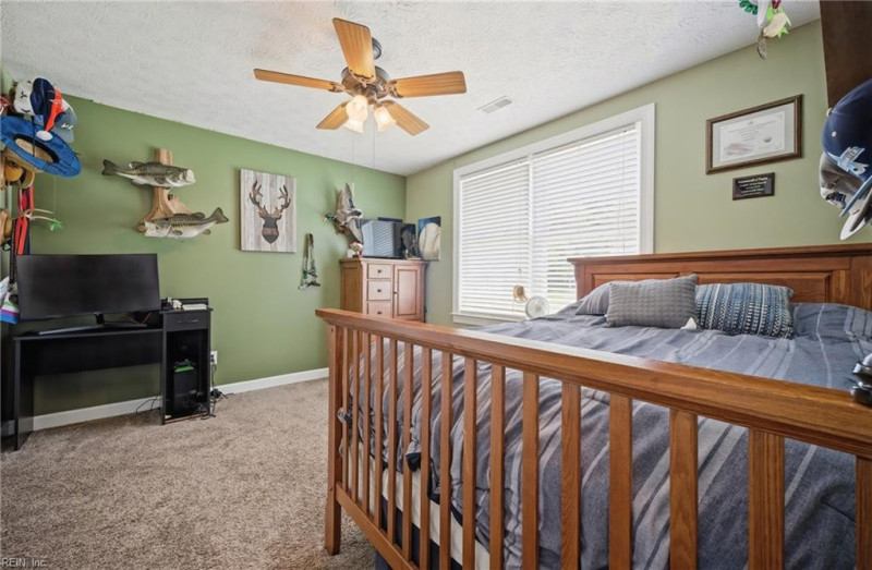 Photo 24 of 50 residential for sale in Gloucester County virginia