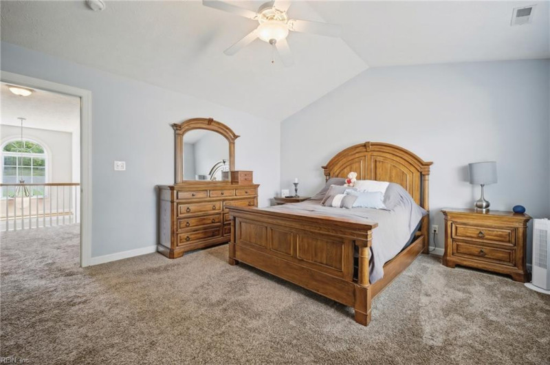 Photo 27 of 50 residential for sale in Gloucester County virginia