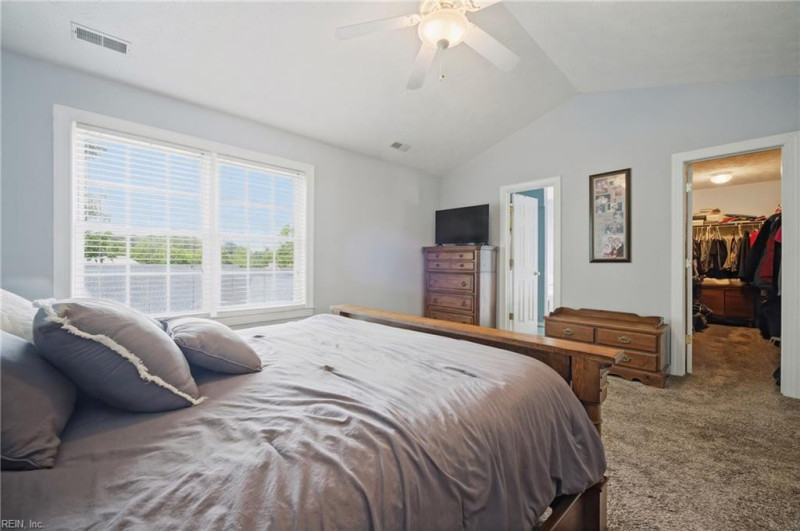 Photo 28 of 50 residential for sale in Gloucester County virginia