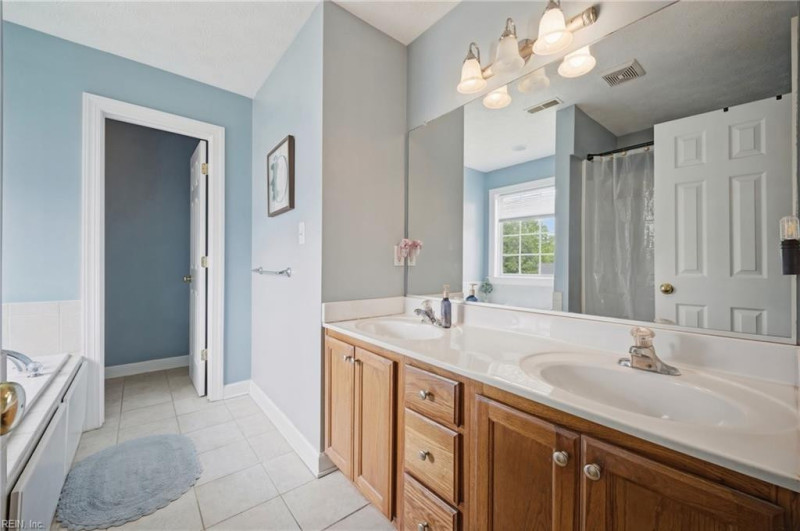 Photo 29 of 50 residential for sale in Gloucester County virginia