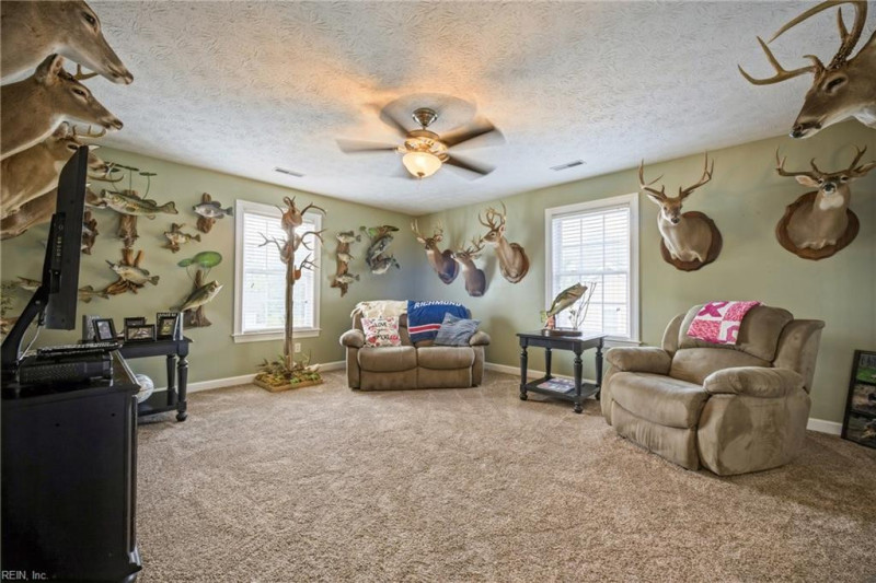 Photo 34 of 50 residential for sale in Gloucester County virginia