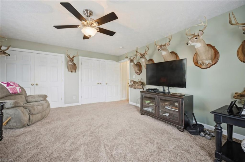 Photo 35 of 50 residential for sale in Gloucester County virginia