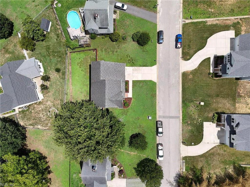 Photo 44 of 50 residential for sale in Gloucester County virginia