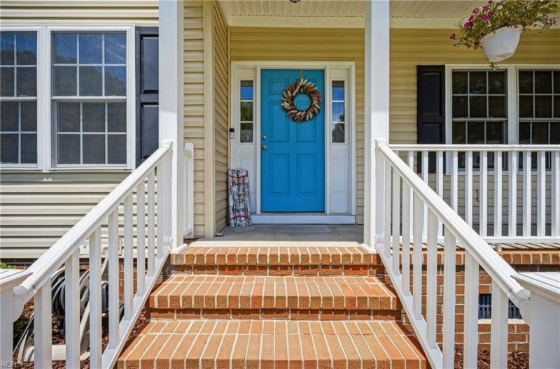 Photo 5 of 50 residential for sale in Gloucester County virginia