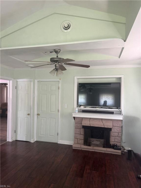 Photo 12 of 18 residential for sale in Norfolk virginia