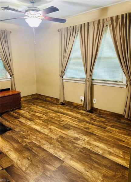 Photo 14 of 18 residential for sale in Norfolk virginia