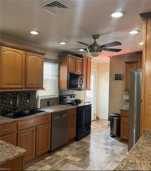 Photo 4 of 18 residential for sale in Norfolk virginia