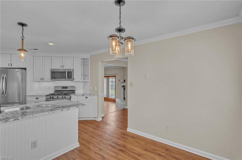 Photo 13 of 43 residential for sale in Virginia Beach virginia
