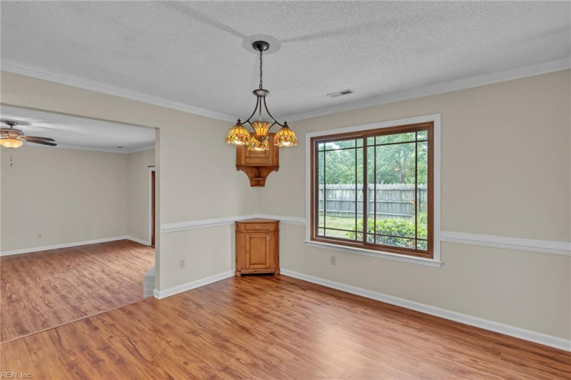 Photo 16 of 43 residential for sale in Virginia Beach virginia