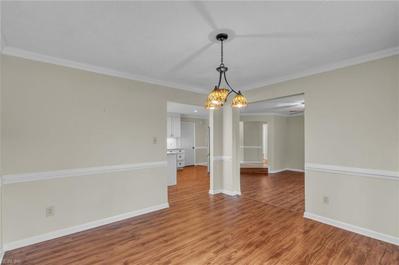 Photo 17 of 43 residential for sale in Virginia Beach virginia