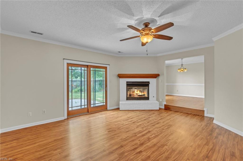 Photo 19 of 43 residential for sale in Virginia Beach virginia