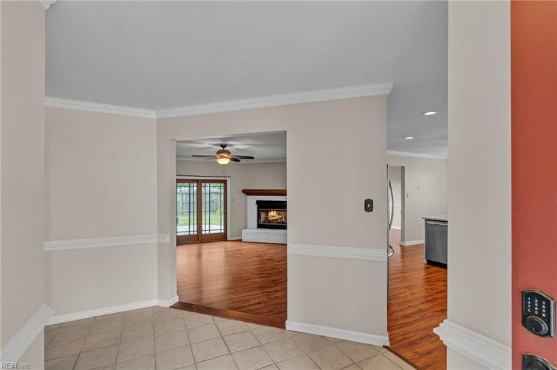 Photo 5 of 43 residential for sale in Virginia Beach virginia