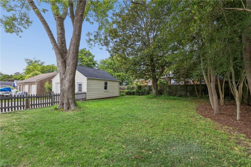 Photo 38 of 47 residential for sale in Hampton virginia Photo 38 of 47 residential for sale in Hampton virginia