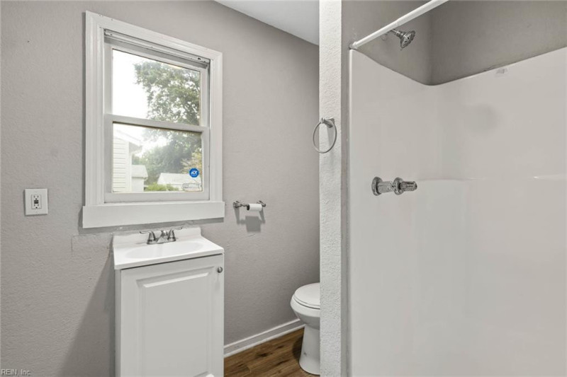Photo 18 of 36 residential for sale in Norfolk virginia Photo 18 of 36 residential for sale in Norfolk virginia
