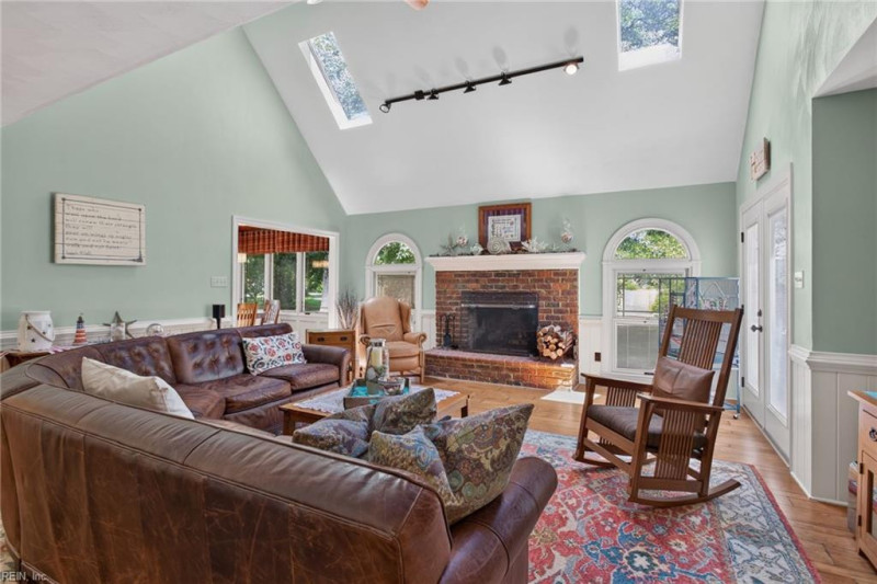 Photo 3 of 50 residential for sale in Chesapeake virginia Photo 3 of 50 residential for sale in Chesapeake virginia