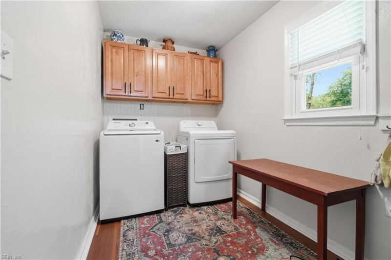 Photo 11 of 30 residential for sale in Virginia Beach virginia