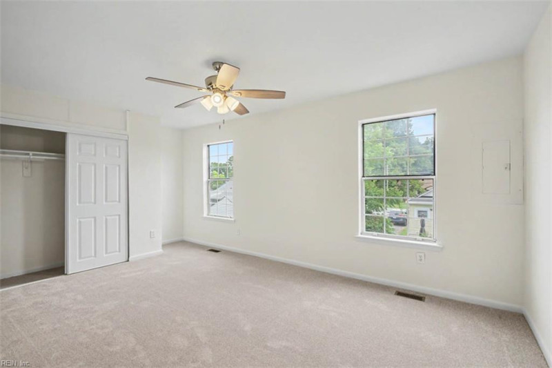 Photo 24 of 36 residential for sale in Hampton virginia