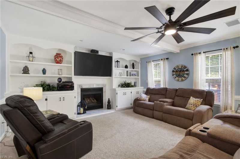 Photo 19 of 48 residential for sale in Chesapeake virginia