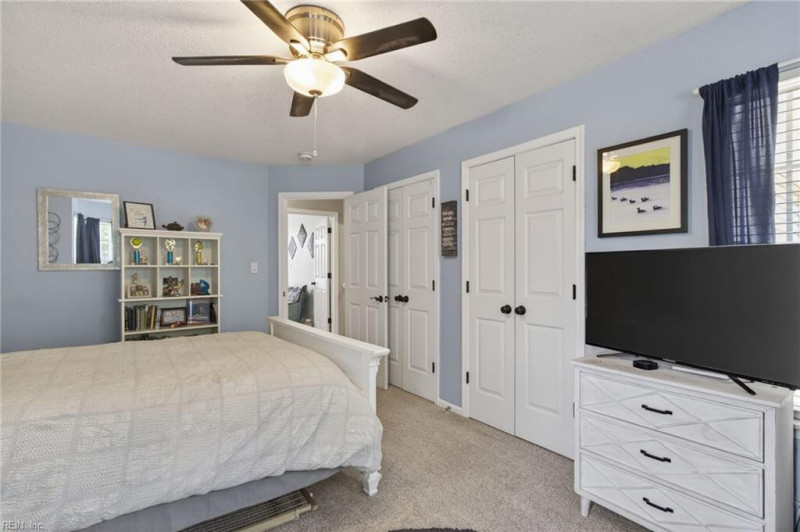 Photo 36 of 48 residential for sale in Chesapeake virginia