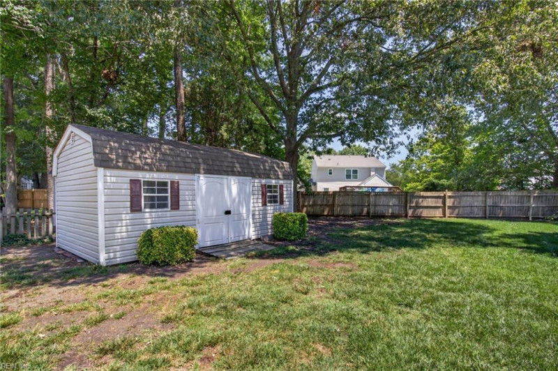 Photo 44 of 48 residential for sale in Chesapeake virginia