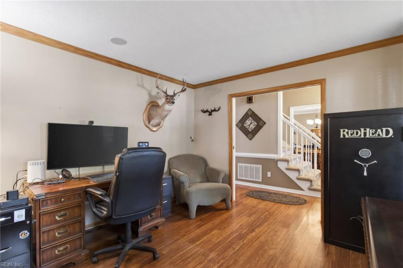 Photo 9 of 48 residential for sale in Chesapeake virginia