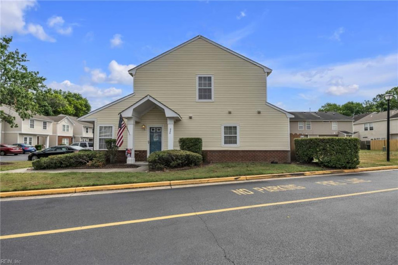 Photo 34 of 37 residential for sale in Chesapeake virginia Photo 34 of 37 residential for sale in Chesapeake virginia