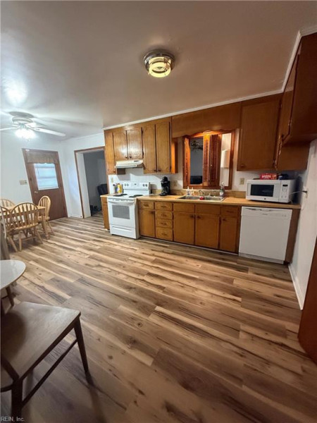 Photo 6 of 7 residential for sale in Franklin virginia