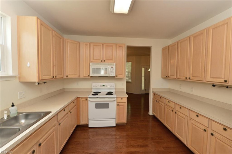 Photo 8 of 28 residential for sale in Virginia Beach virginia Photo 8 of 28 residential for sale in Virginia Beach virginia