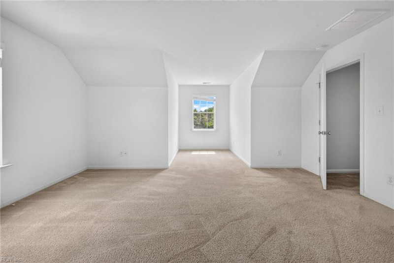 Photo 18 of 38 residential for sale in Chesapeake virginia
