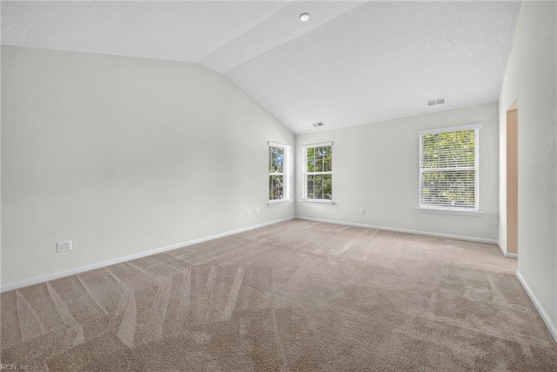 Photo 19 of 38 residential for sale in Chesapeake virginia