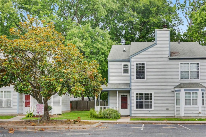 Photo 1 of 37 residential for sale in Hampton virginia
