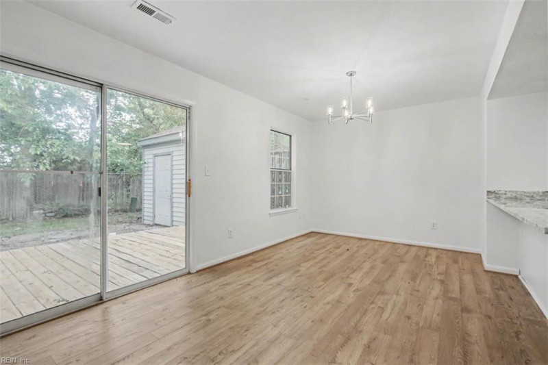 Photo 13 of 37 residential for sale in Hampton virginia