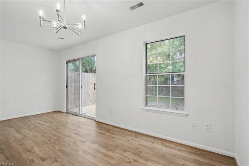 Photo 15 of 37 residential for sale in Hampton virginia