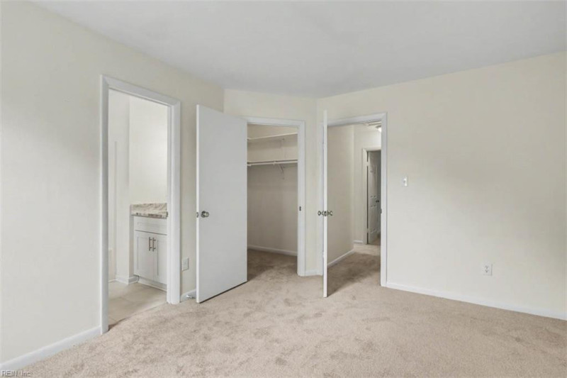 Photo 26 of 37 residential for sale in Hampton virginia