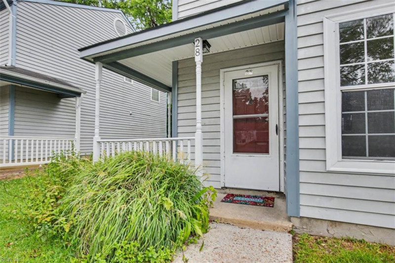 Photo 3 of 37 residential for sale in Hampton virginia