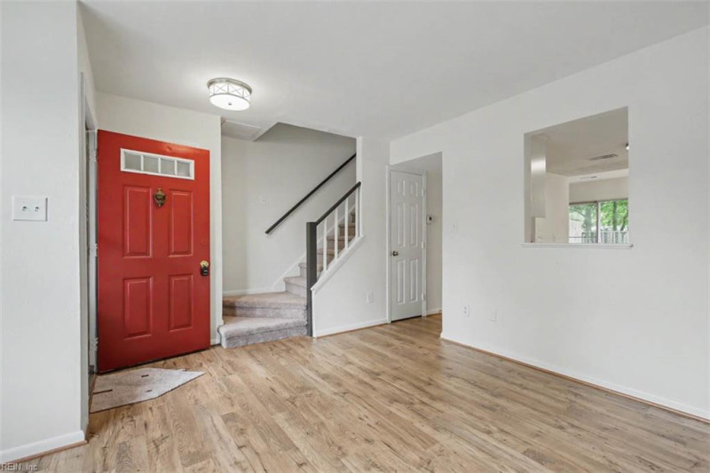 Photo 8 of 37 residential for sale in Hampton virginia
