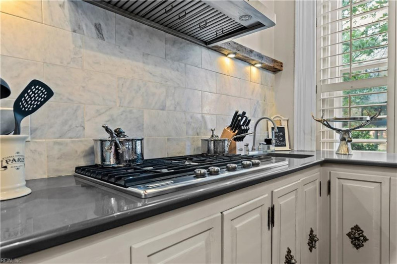 Photo 18 of 41 residential for sale in Norfolk virginia