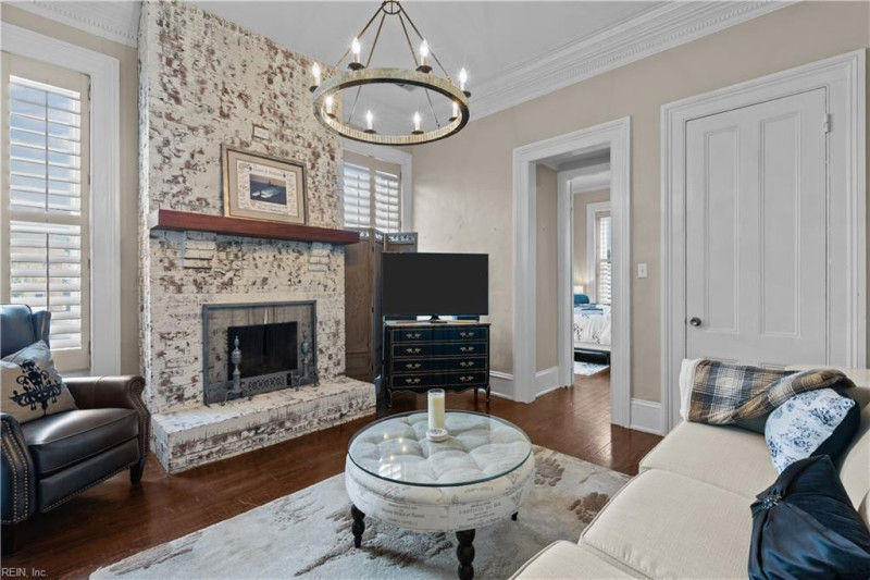 Photo 23 of 41 residential for sale in Norfolk virginia