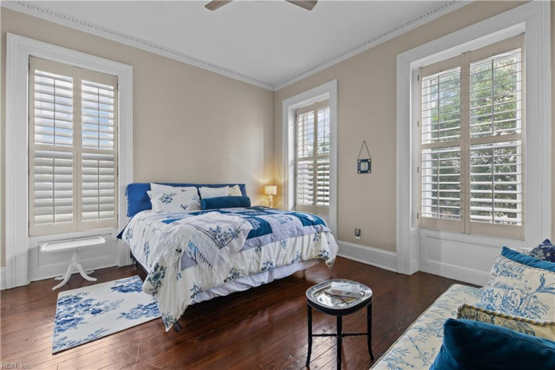 Photo 25 of 41 residential for sale in Norfolk virginia