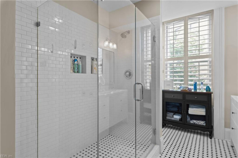 Photo 30 of 41 residential for sale in Norfolk virginia