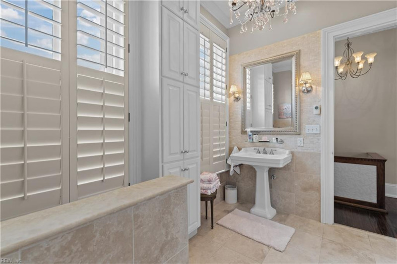 Photo 33 of 41 residential for sale in Norfolk virginia