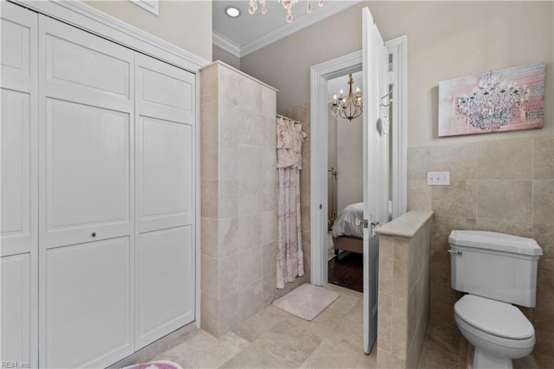 Photo 34 of 41 residential for sale in Norfolk virginia