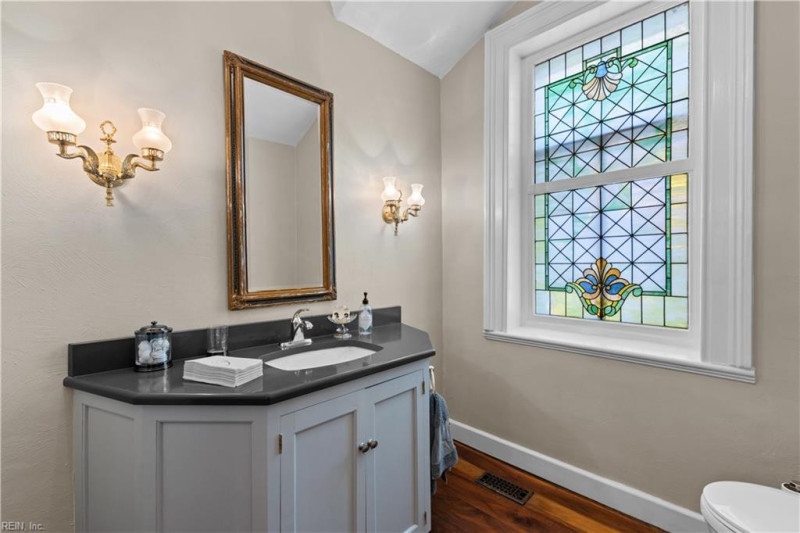 Photo 37 of 41 residential for sale in Norfolk virginia