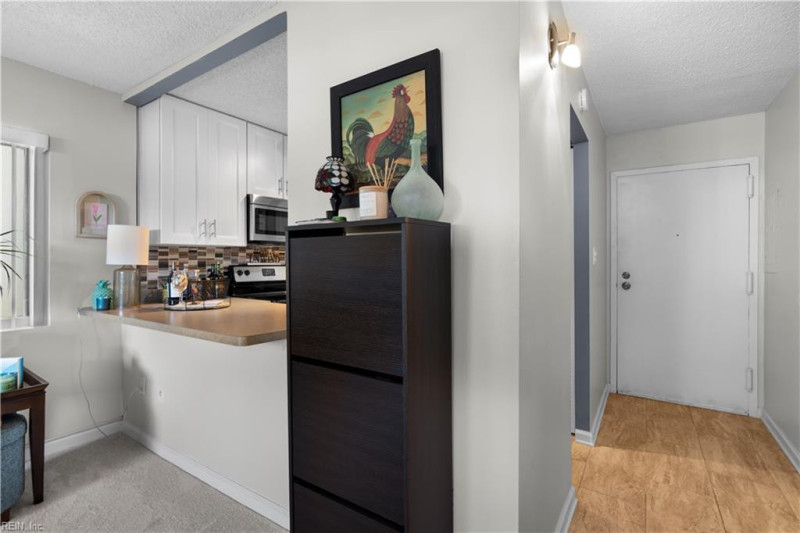 Photo 20 of 46 residential for sale in Virginia Beach virginia