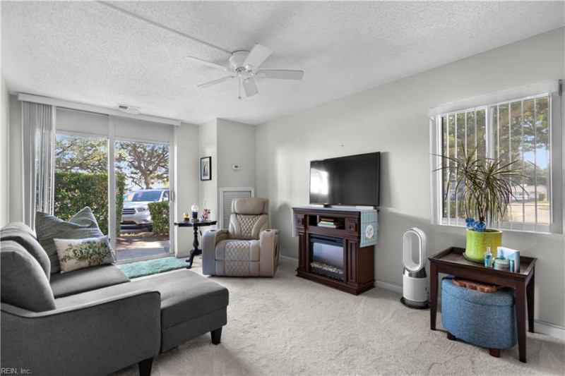 Photo 21 of 46 residential for sale in Virginia Beach virginia