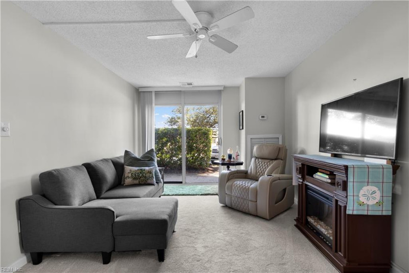 Photo 23 of 46 residential for sale in Virginia Beach virginia