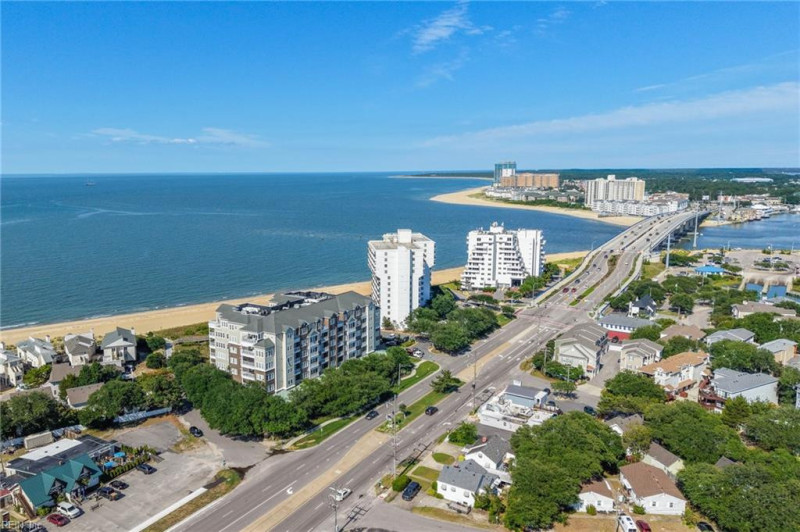Photo 6 of 46 residential for sale in Virginia Beach virginia
